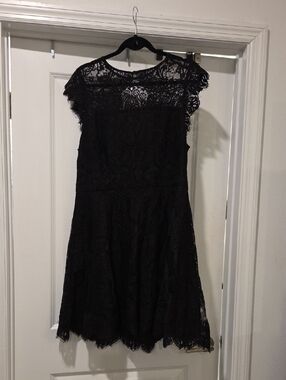 BB Dakota Black Lace Mini Dress with Cap Sleeves Size 14!
